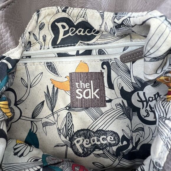 The SAK Taupe Gray Crossbody Pebbled Leather Satchel Fold Over Hobo Shoulder Bag - Picture 7 of 13